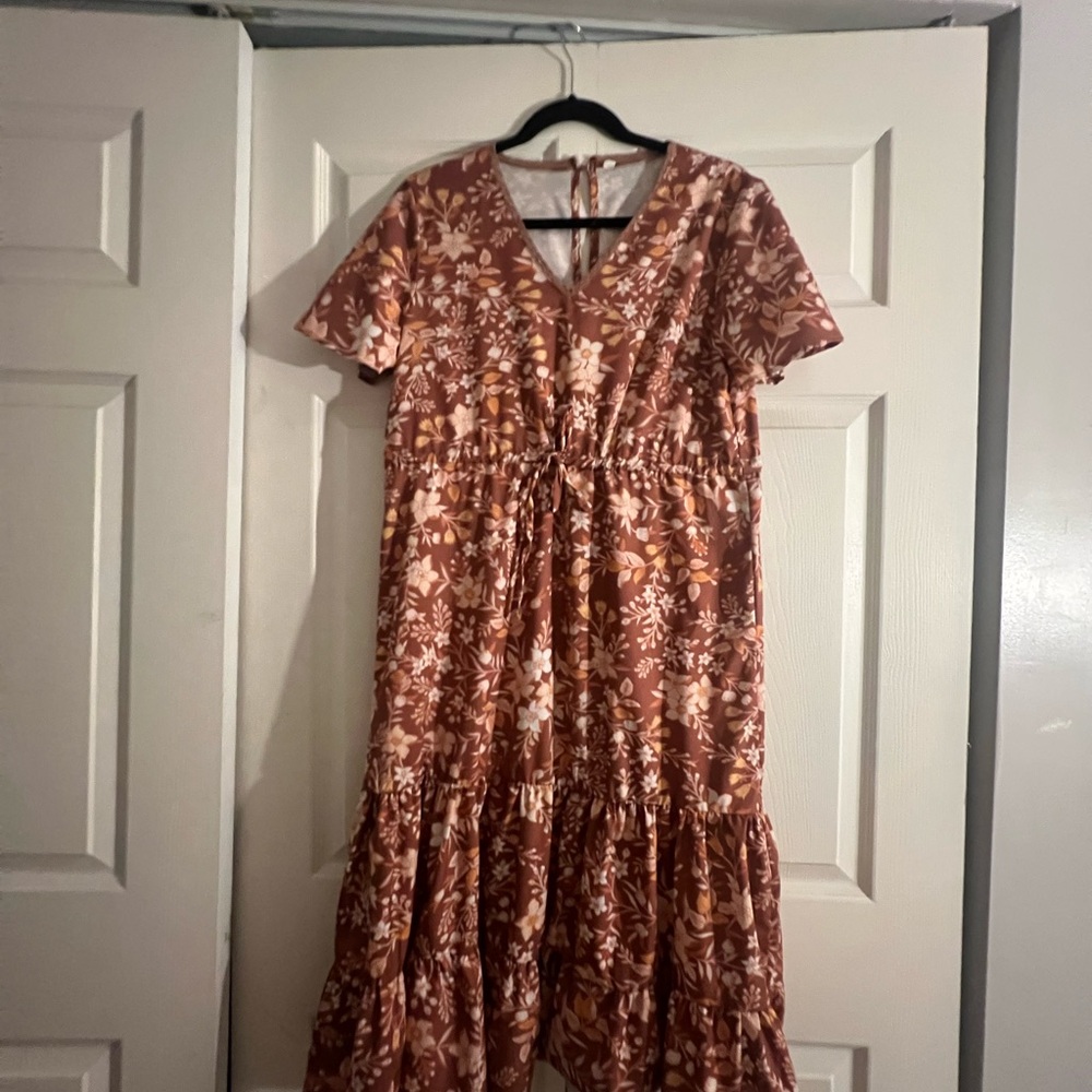 Floral V-Neck Dress in Brown and Cream